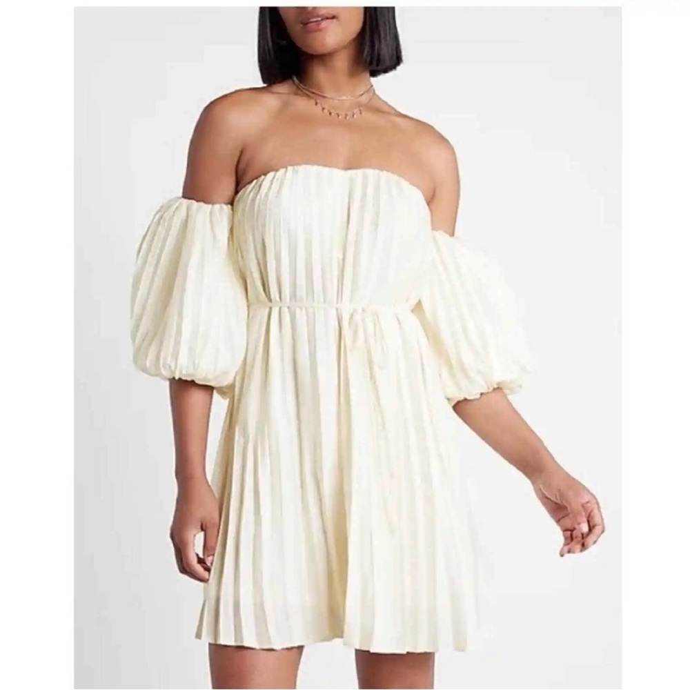Express Pleated Off Shoulder Swan XS *blogger fave*